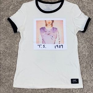 Taylor Swift 1989 World Tour Polaroid Tee